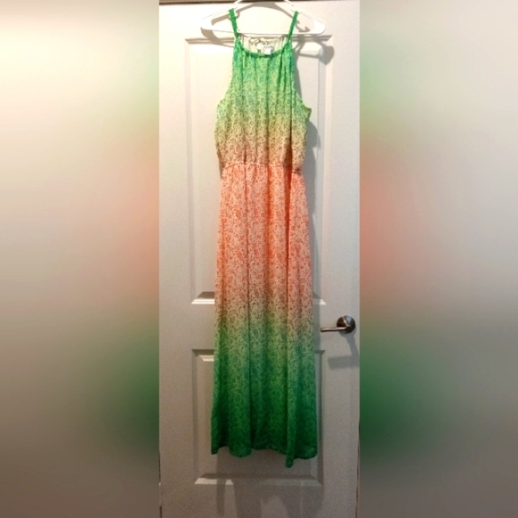 Old Navy Dresses & Skirts - Old Navy Women's Sleeveless Maxi Ombre Dress